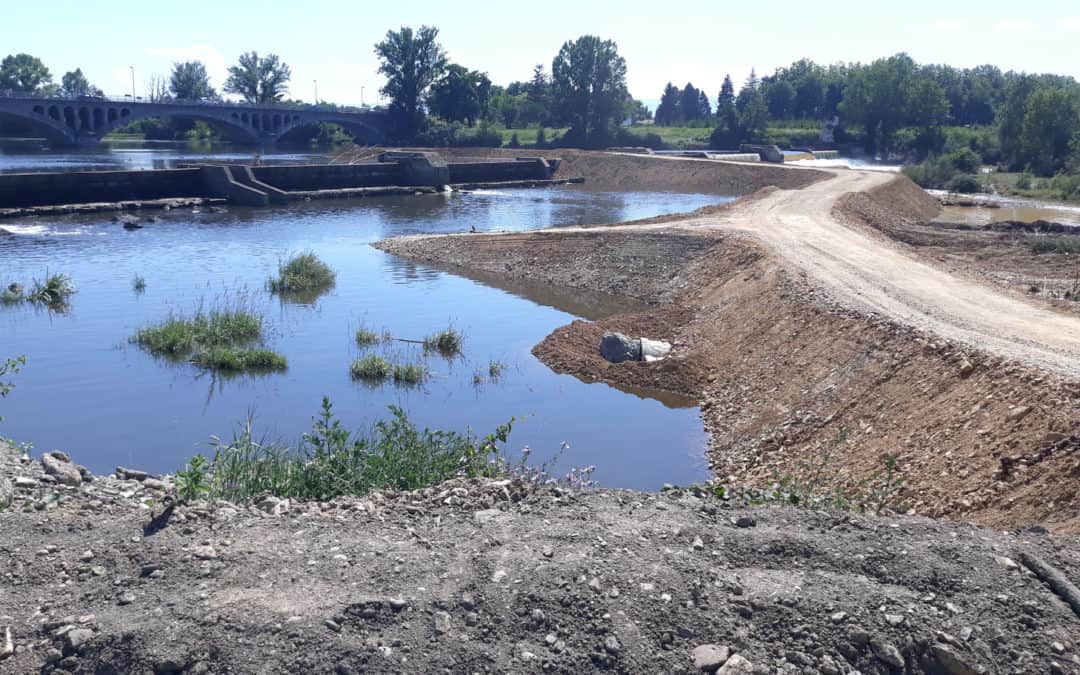 Chantier de terrassement rénovation du barrage de Feurs