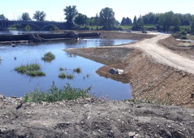 Chantier de terrassement rénovation du barrage de Feurs